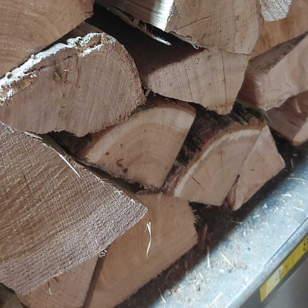 Oak Firewood 1.85m³ - 840kg Kiln Dried (4 Row) Pallet